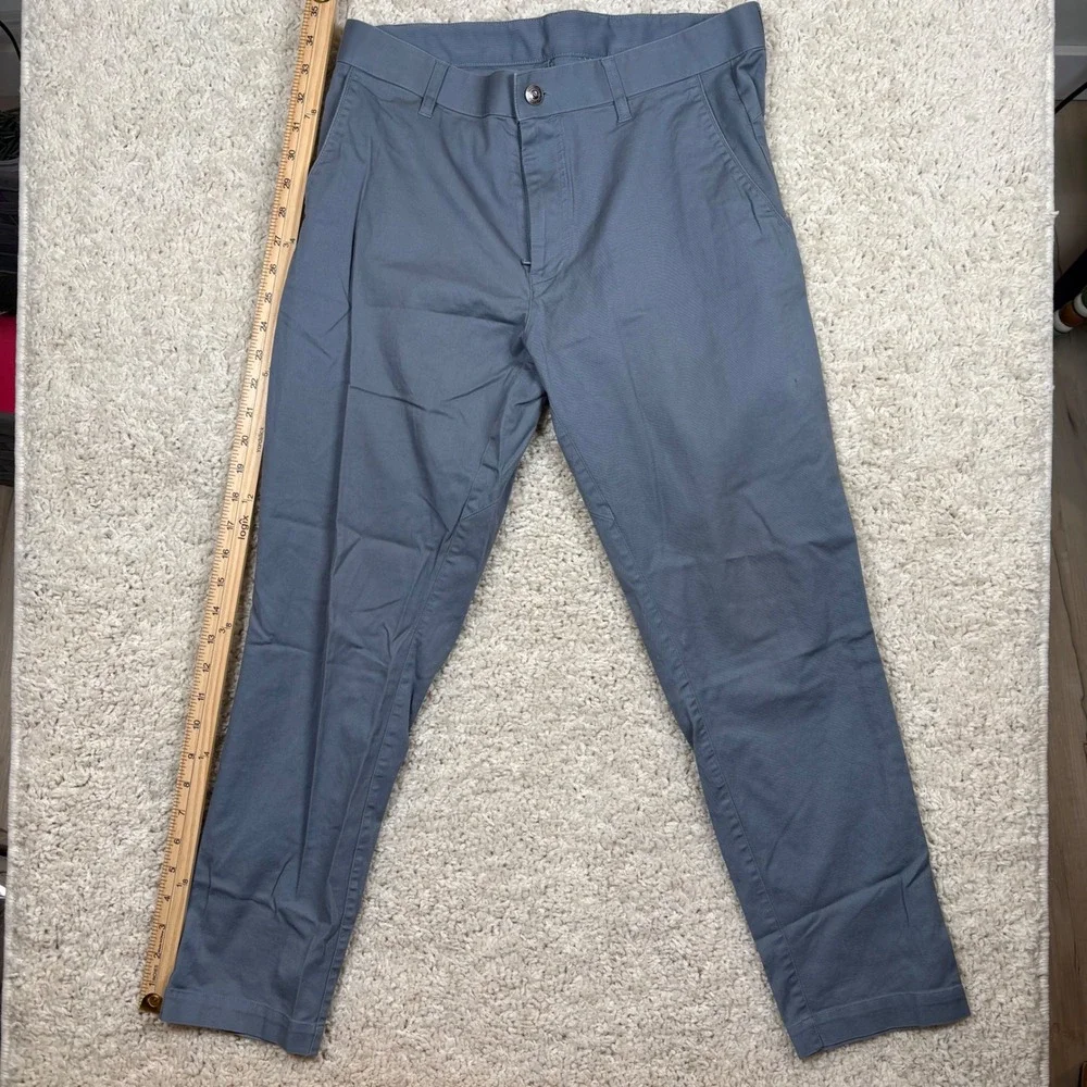 Fabletics Mens Performance Chino Pants Gray Flat Front‎ Stretch Casual Size 32
